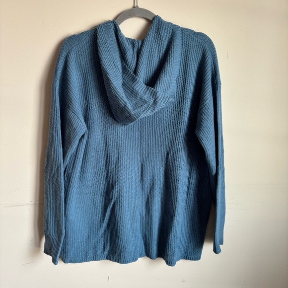 Eddie Bauer Textured Blue Sweater - Picture 4 of 4